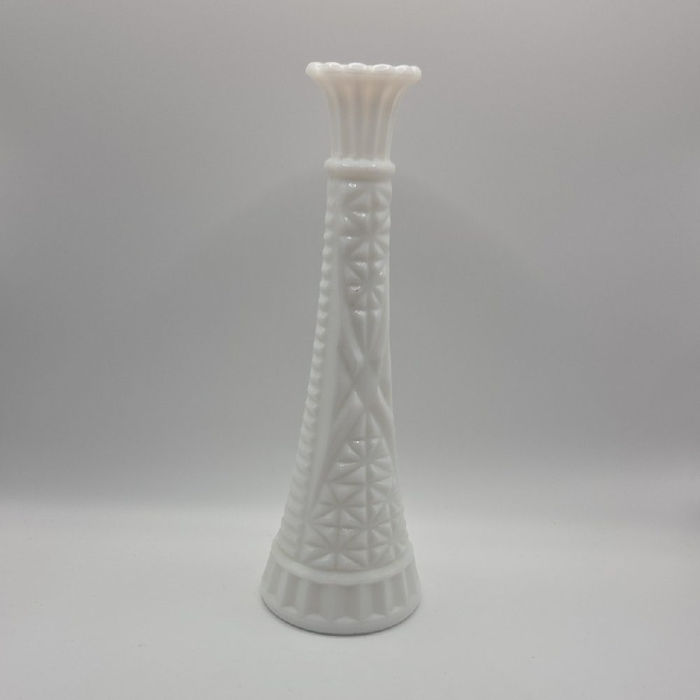 Milk Glass Vase. Anchor Hocking. Stars And Bars